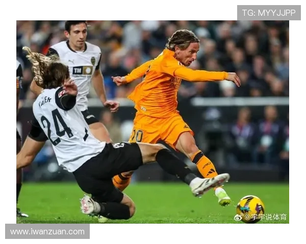 追平马塞洛，莫德里奇成为皇马出场次数第二多的外籍球员